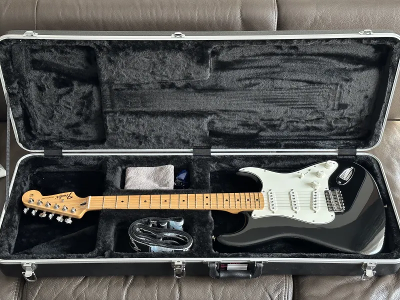 Fender Stratocaster Standard MIM 2017 Elektromos gitár