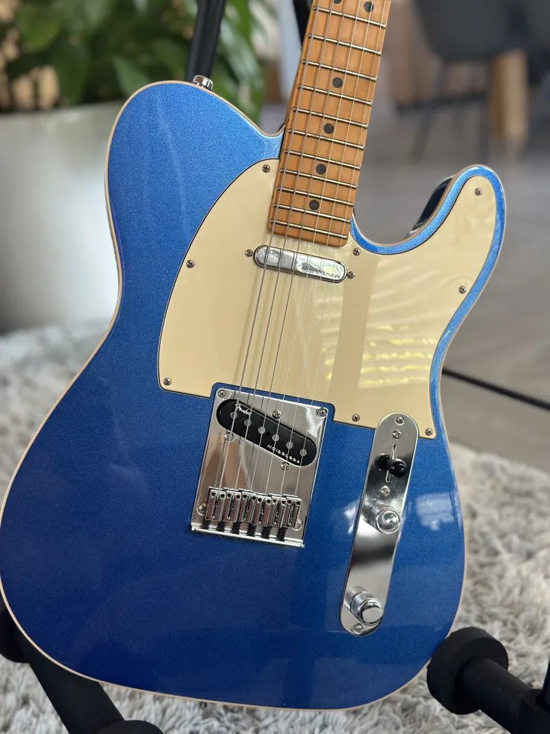 Fender Telecaster Ultra Cobra Blue Elektromos gitár