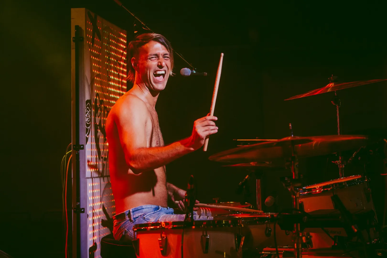 „Ez itt a popkultúra művészeti erejének mintapéldánya” – Beck Zaza kedvenc 2025-ös zenéi