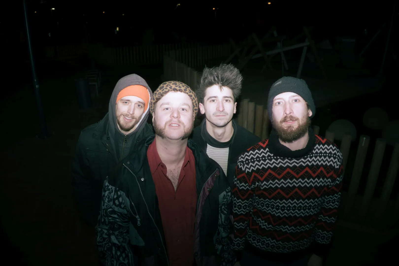 „Nem azt csinálod, ami méltó hozzád” – itt a Siketfajd eddigi legjobb lemeze, a nincsen szél