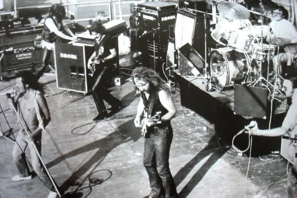 P. Mobil - Újra kiadják az első három albumot