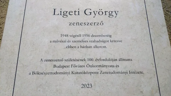 Emléktáblát avattak Ligeti György egykori lakhelyén