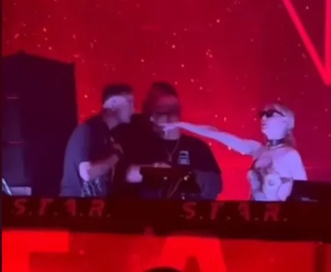 Stella Bossi a hétvégén olyat tett, aminél már tényleg nincs lejjebb