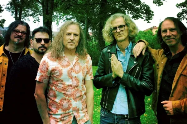 The Flower Kings - Elstartolt a turné