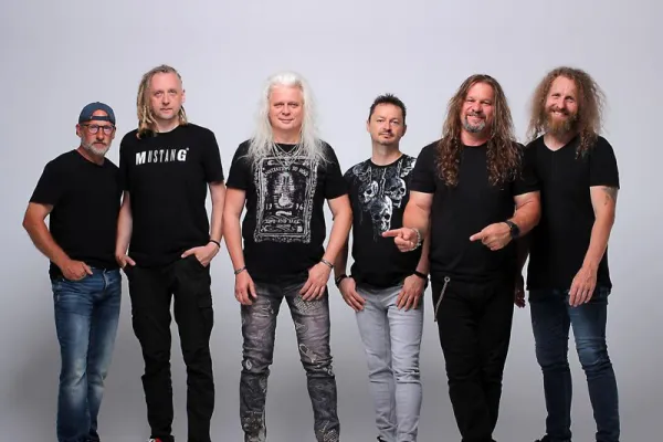 Alapi Power Band - Az Analog Music Hallban mutatják be első lemezüket