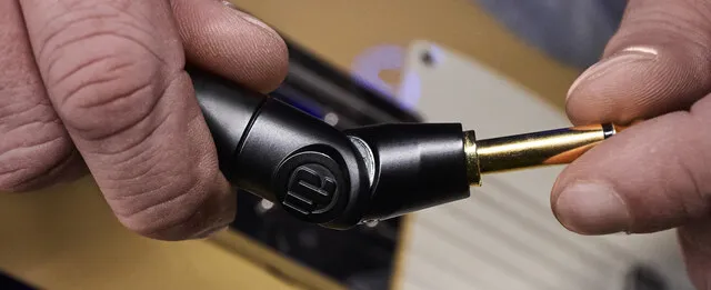 Adam Hall Cables FLIPJACK®