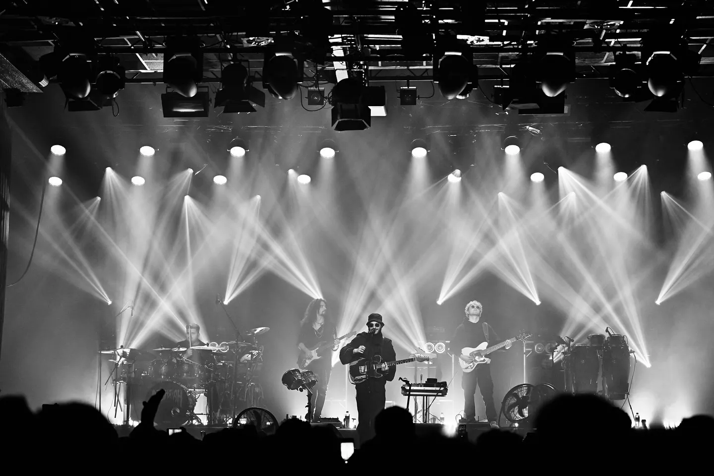 Azahriah bejelentette visszatérő koncertjét