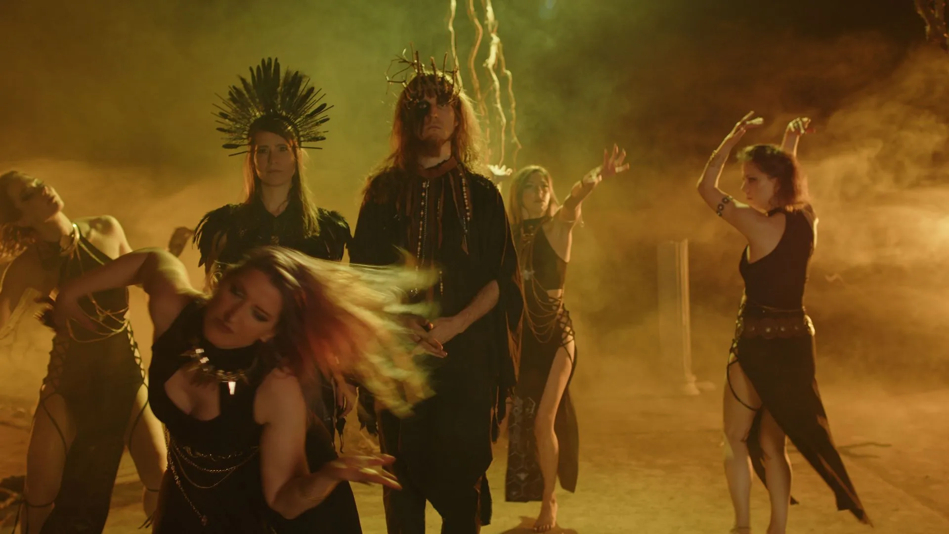 Honvágy sötét varázsvilágokban – Klippremier! Itinera: Idegen