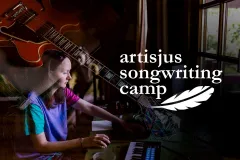 A Budapesti Sakkolimpiához és a Sziget Fesztiválnak is írnak dalt az Artisjus nemzetközi dalszerző táborában