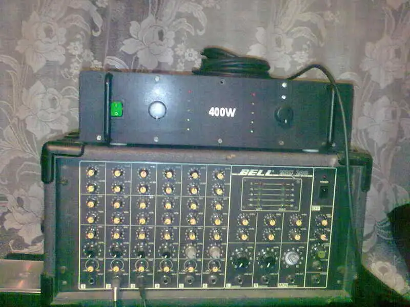  MDX 200 Keverő-erősítő