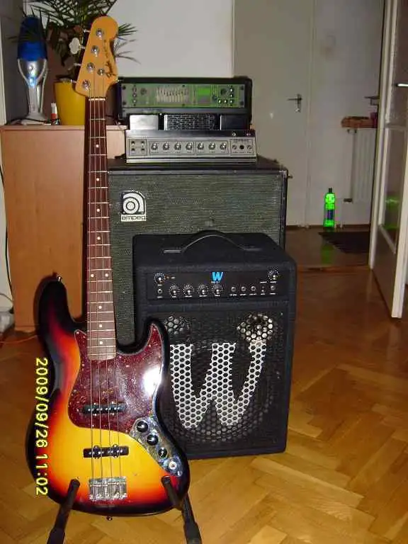  AH250 GP11 Mk V Bass guitar amplifier
