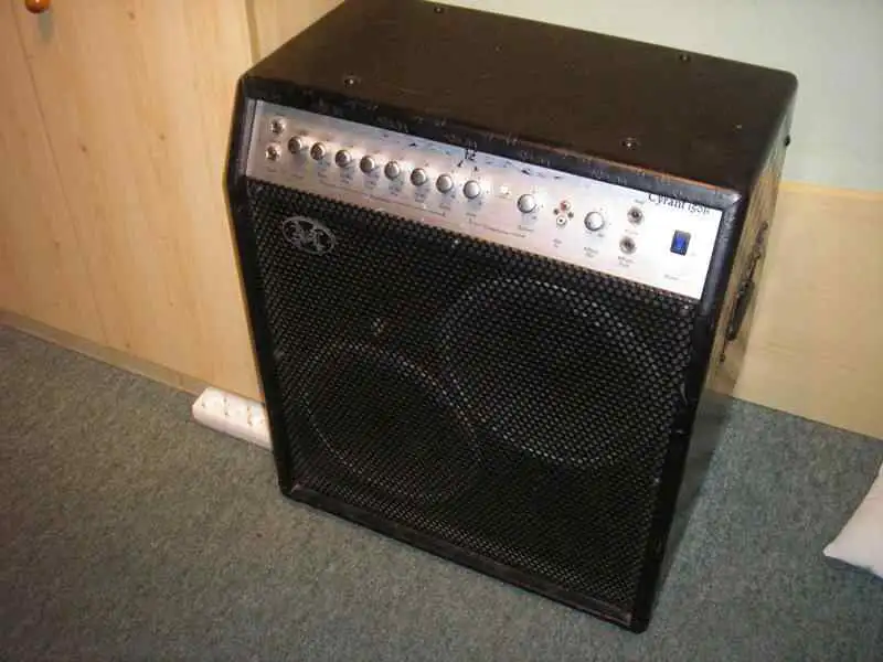 AXL Cyrant 150B Basszuskombó