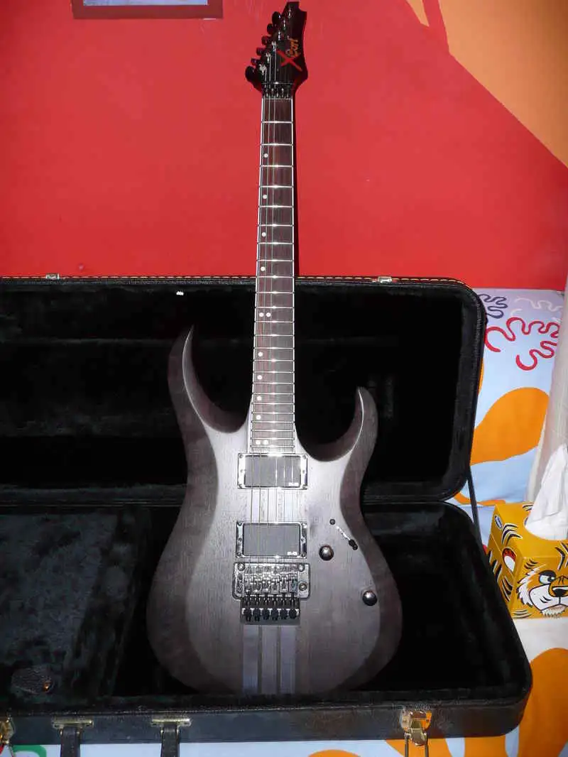 Cort XTH OPB Electric guitar