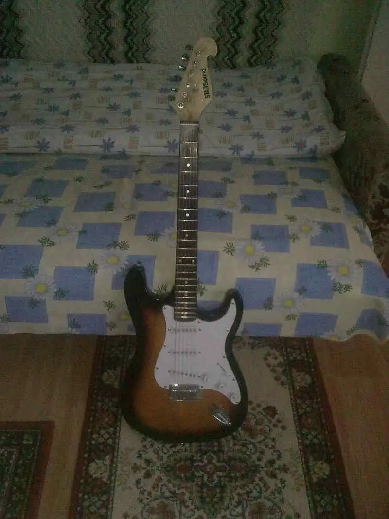   Elektromos gitár