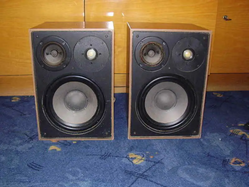- Seltron Speaker pair