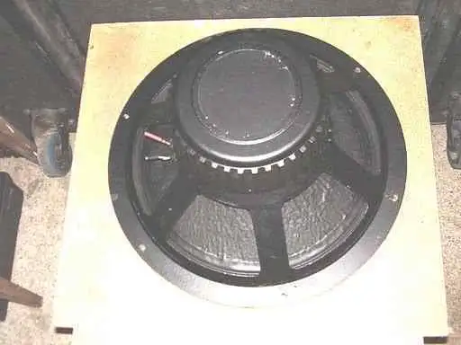 Reflex Bull R 300 Hangszóró