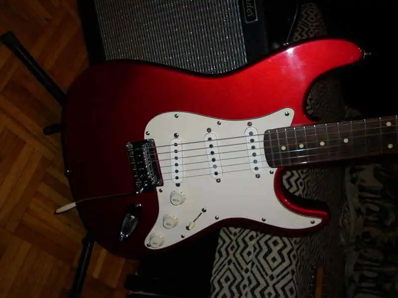 Chery Stratocaster Elektromos gitár
