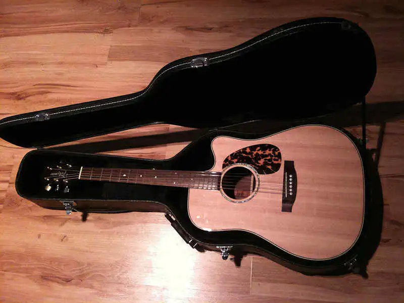 Takamine EGS 345 SC Electro-acoustic guitar