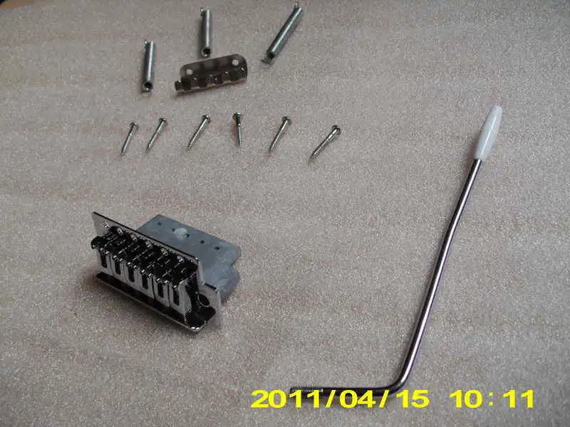  Tremoló és egyéb gitár alkatrészek Parts