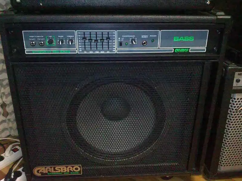 Calsbro Stingray 150 Basszuserősítő-fej
