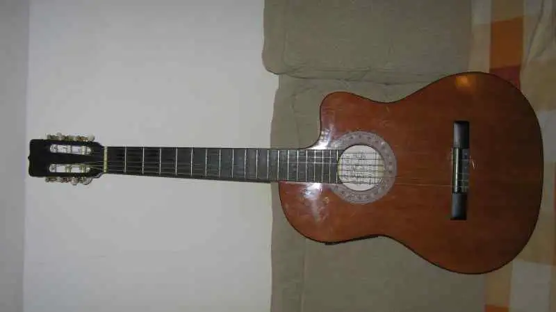  LKC5E Elektro-Akkustik Guitarre