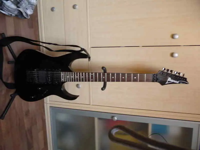 Ibanez RG370B+EMG Elektromos gitár