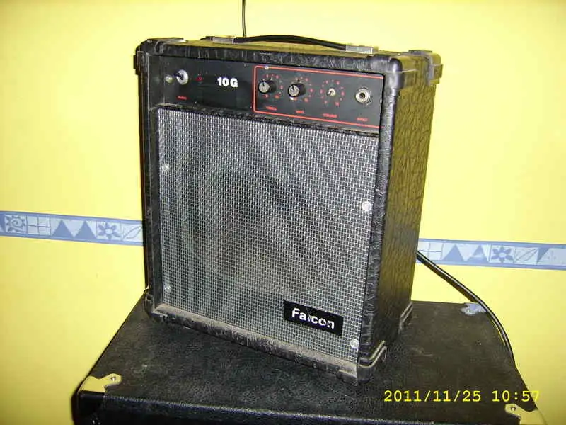 Falcon 10G Gitárkombó