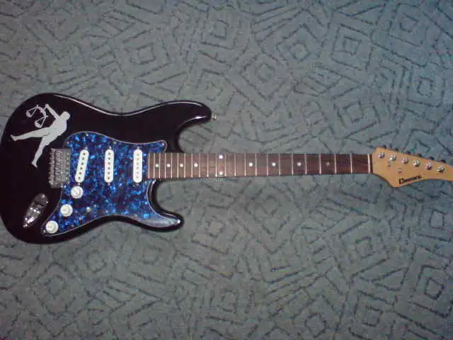  ST-203 Szólógitár