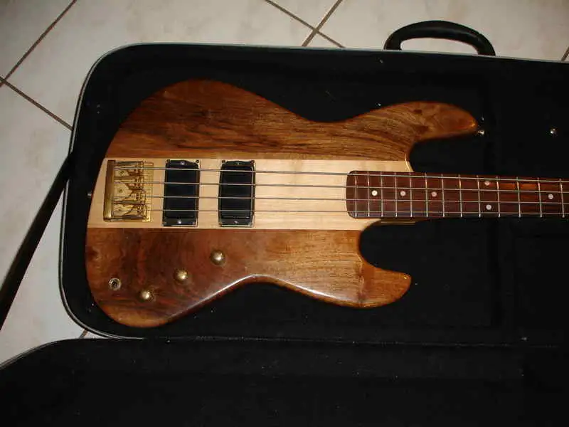 Custom made Jazz Bass Basszusgitár