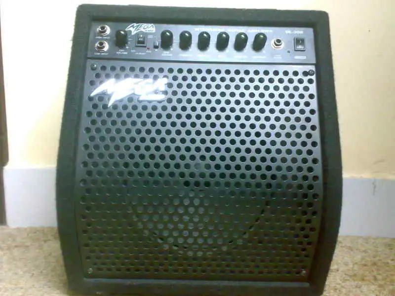 DL-30R Gitárkombó