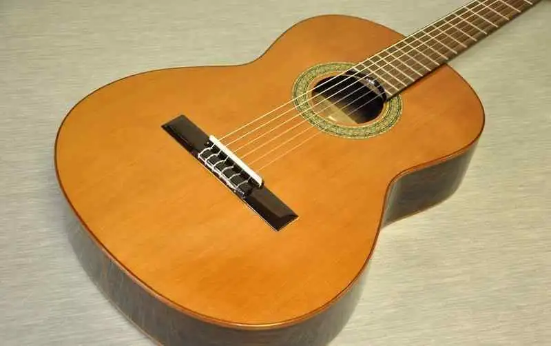  C1 Classic guitar