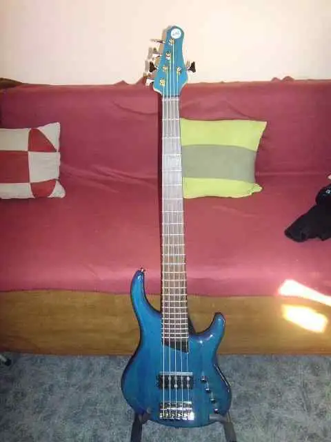  Kingston Artist 5 Basszusgitár
