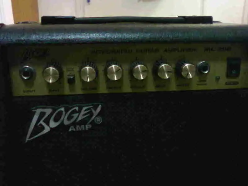 Bogey AMP ML-20R Gitárkombó
