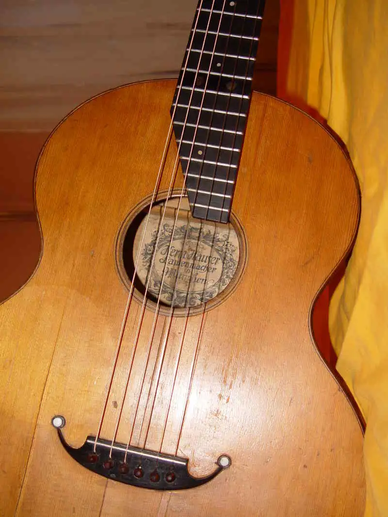 - Régi klasszikus gitár Akusztikus gitár
