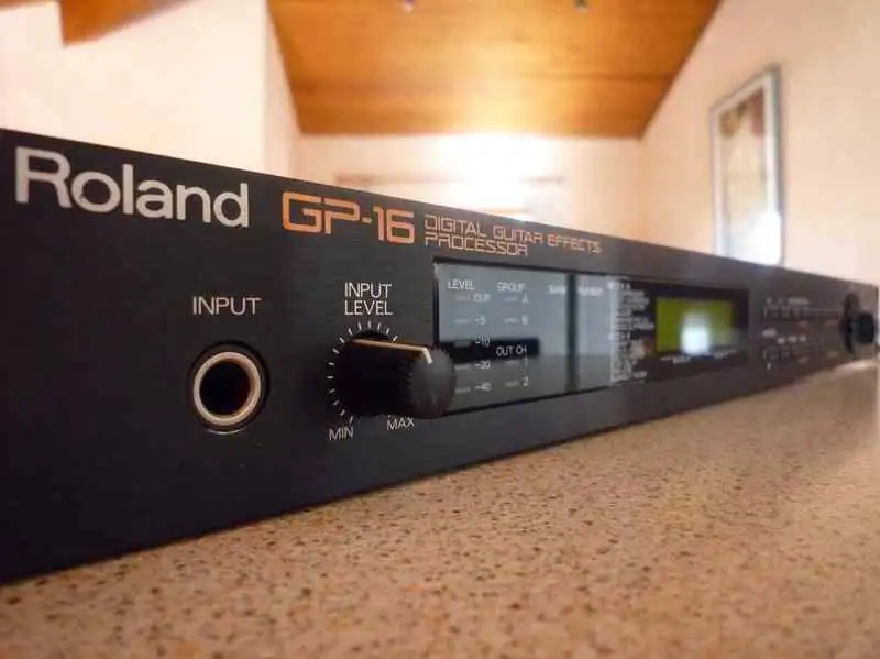 Roland GP16 Effekt processzor