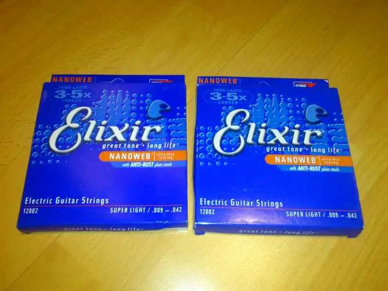  .009-.042 Nanoveb Guitar string set
