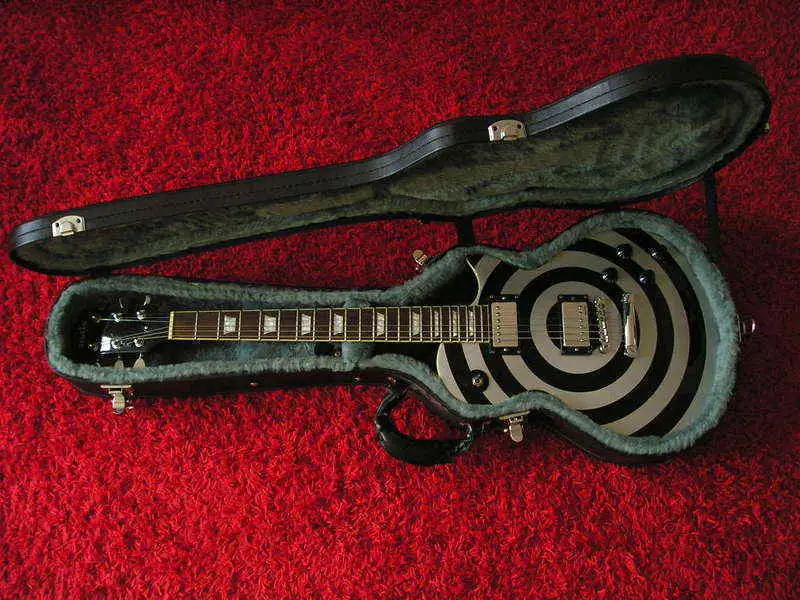 Indie The Standard Designer Target BlackSilver Elektromos gitár