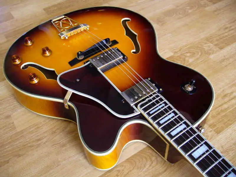 Epiphone Joe Pass Emperor Jazzgitarre