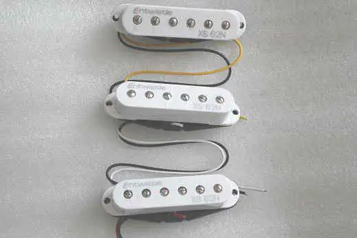  XS 62N WHT Pickup set