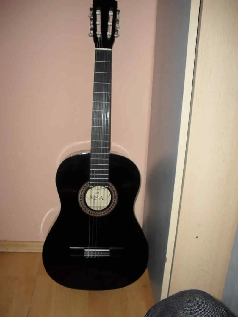 MSA C21 Classic guitar