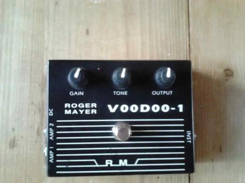 Roger Mayer VOODOO-1 Distorsionador