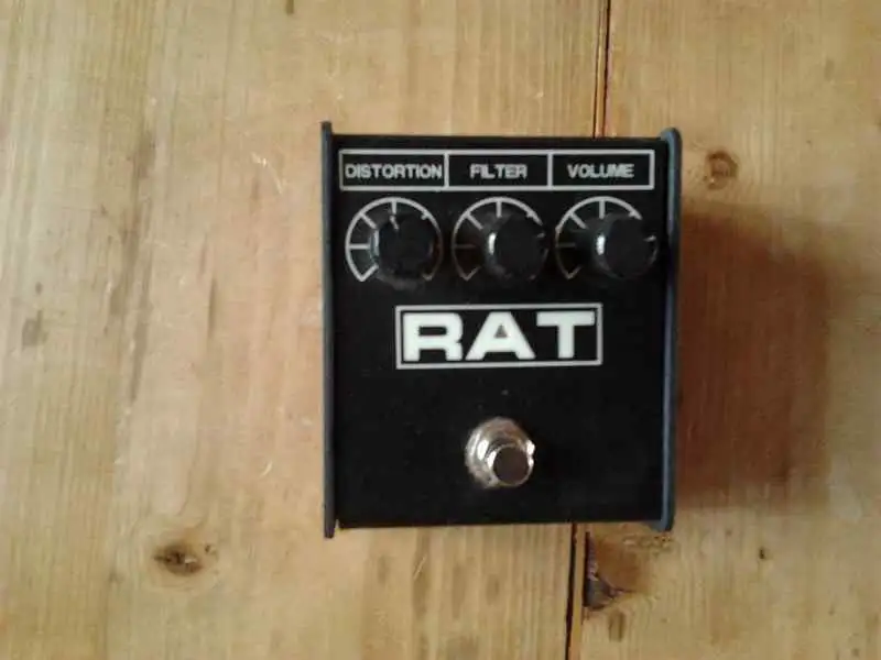  RAT Torzító