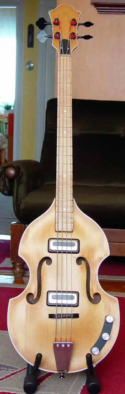Orfeus Violin bass Akusztikus basszusgitár