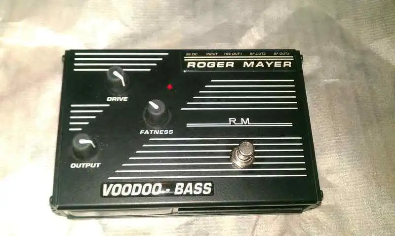 Roger Mayer VOODOO BASS Distorsionador