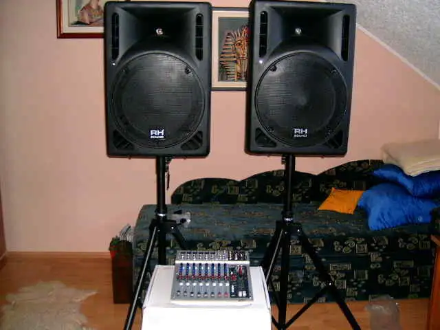  PP0315A+Peavey PV10FX usb Aktív hangfal