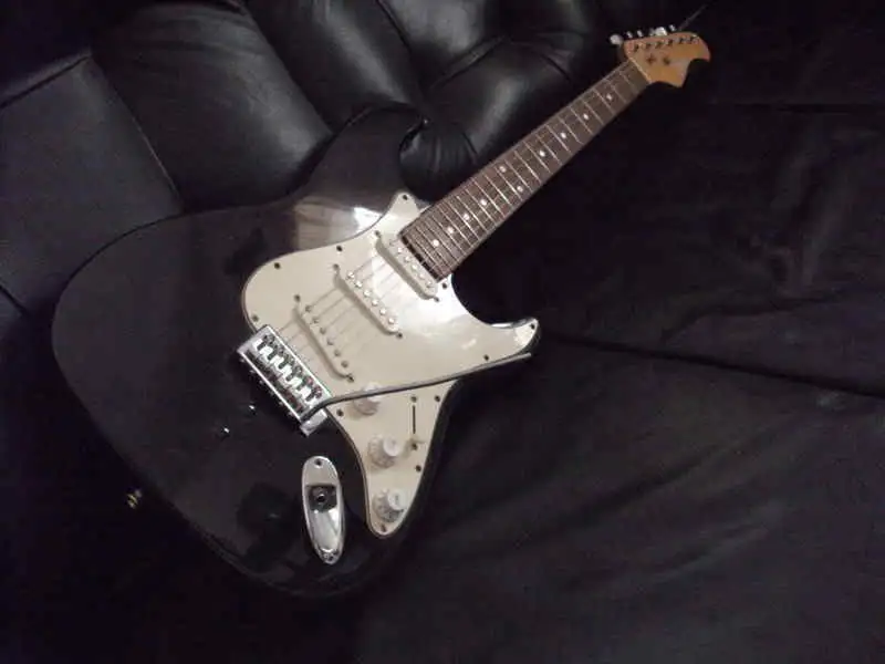 Baltimore Stratocaster Elektromos gitár
