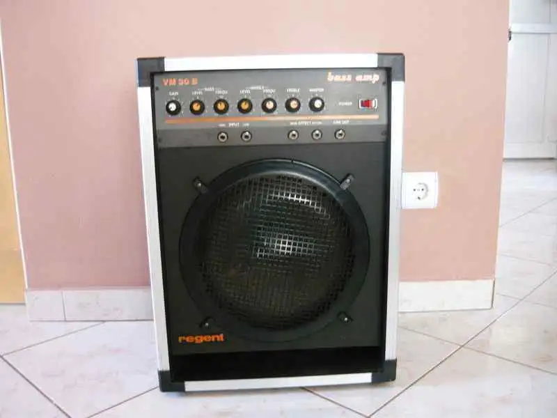 Regent VM30 gitárkombó Gitárkombó