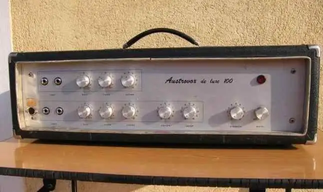 AustroVOX De Luxe 100 Gitárerősítő-fej