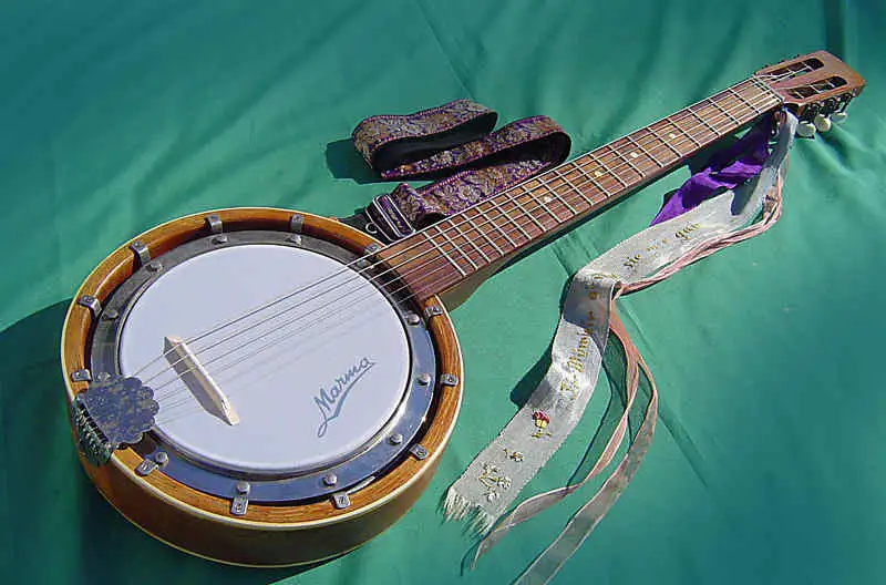  MARMA   Gitar-Banjo Banjo