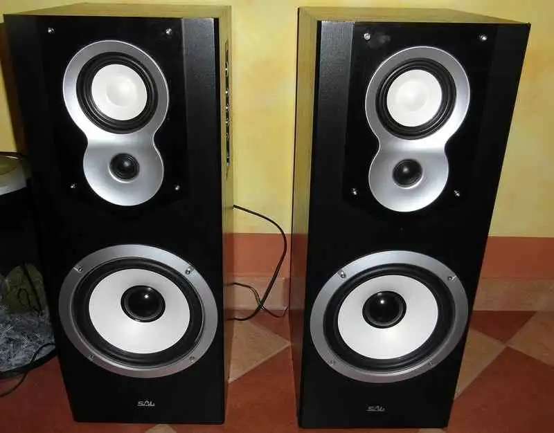 SAL Aktív 3 utas Hangfalpár